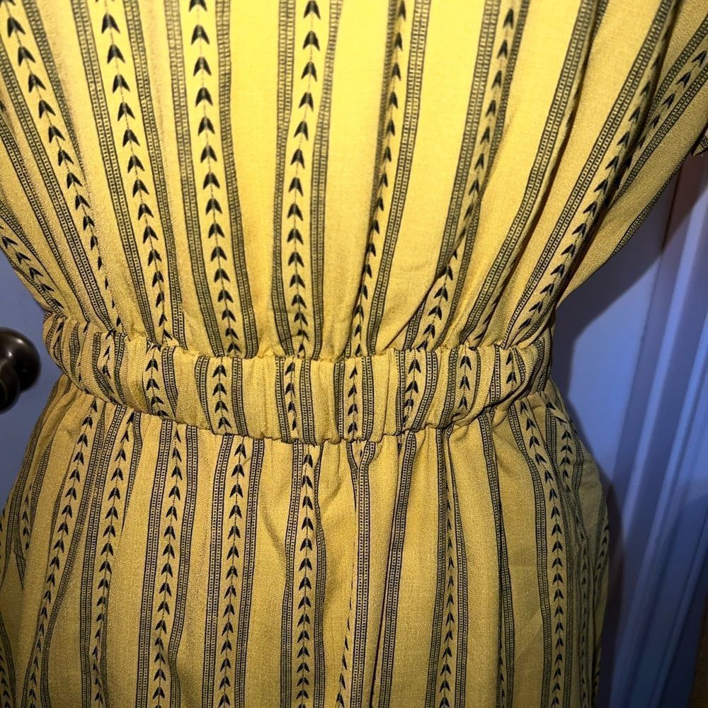 NWT yellow/gold & black dress - Picture 7 of 14